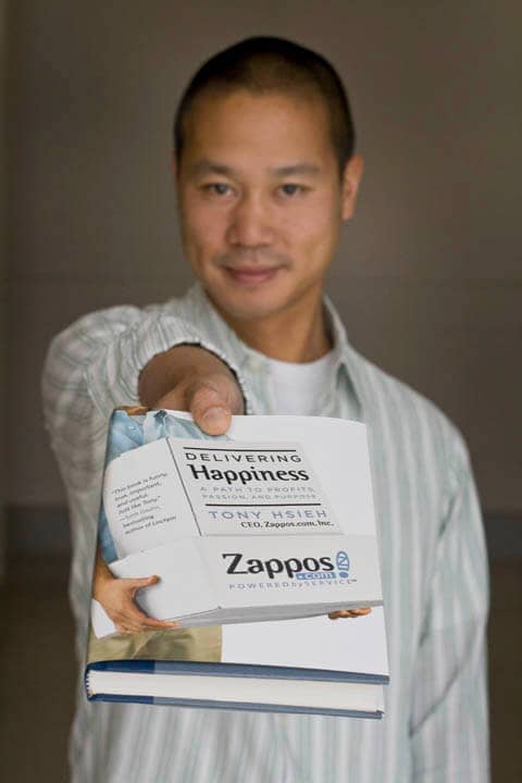 Прочитай Zappos!