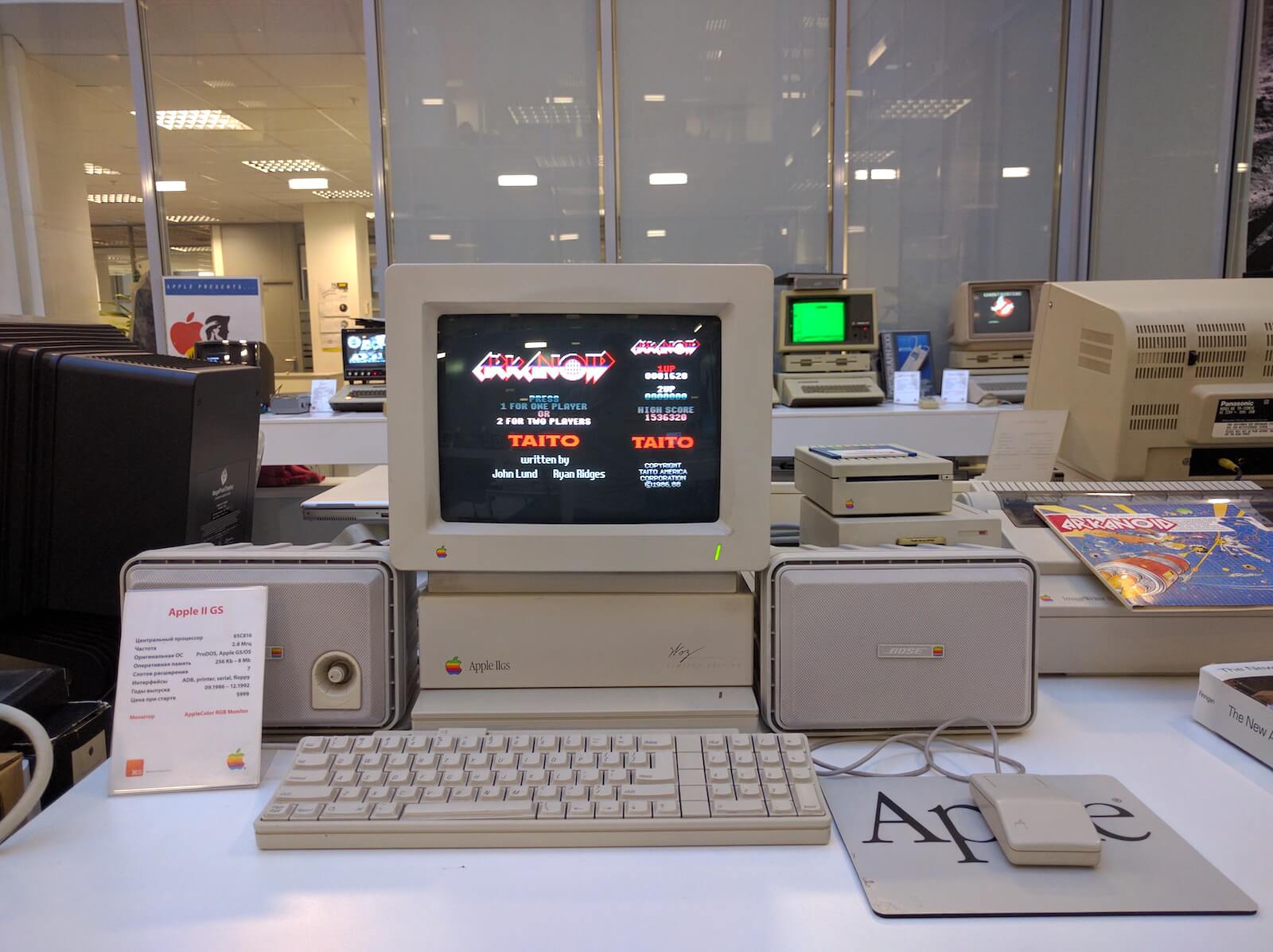 Apple IIgs, 1986 г., $999